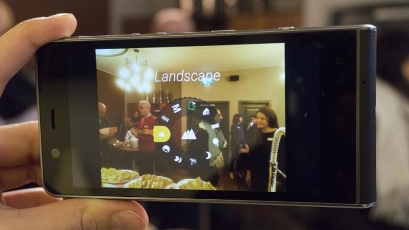 柯達揭曉Bullitt合作品牌新機Ektra 強調傻瓜相機般操作體驗 resize_kodak_ektra_camera_function_ring
