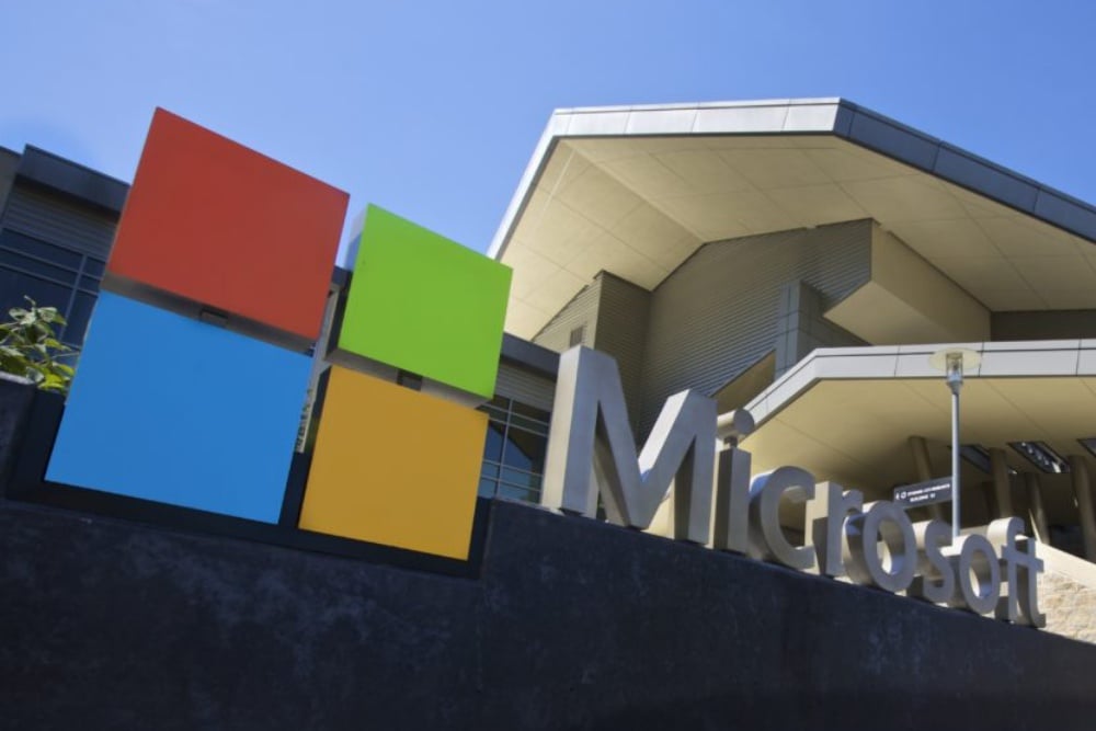 微軟市值一度超越蘋果居冠 但僅維持短暫時間 微軟市值一度超越蘋果居冠 但僅維持短暫時間