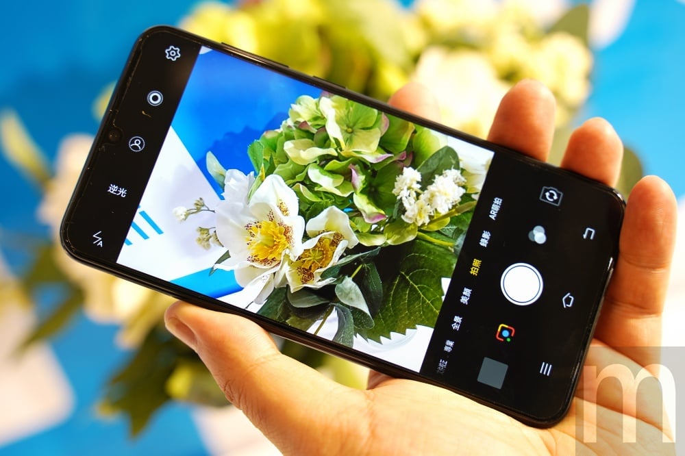 鎖定年輕用戶族群 vivo在台揭曉輕旗艦V11、V11i 鎖定年輕用戶族群 vivo在台揭曉輕旗艦V11、V11i