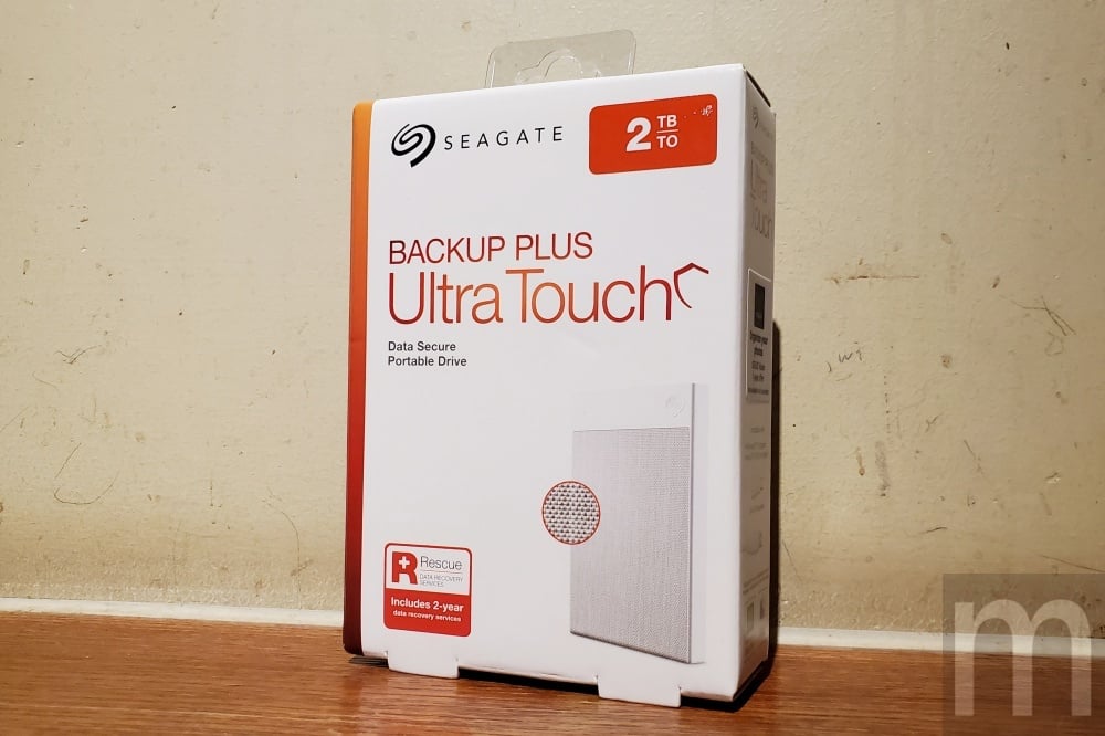 動手玩／採用織紋材質 Seagate Backup Plus Ultra Touch外接行動硬碟