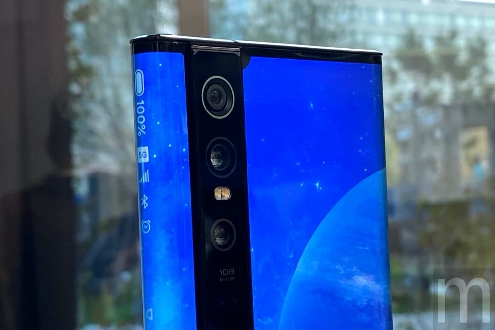 動眼看／小米MIX Alpha，用一面螢幕環繞打造的5G連網手機