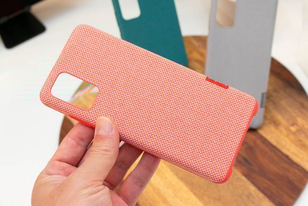 對應Galaxy S20系列的配件動眼看，布紋材質款式首度亮相