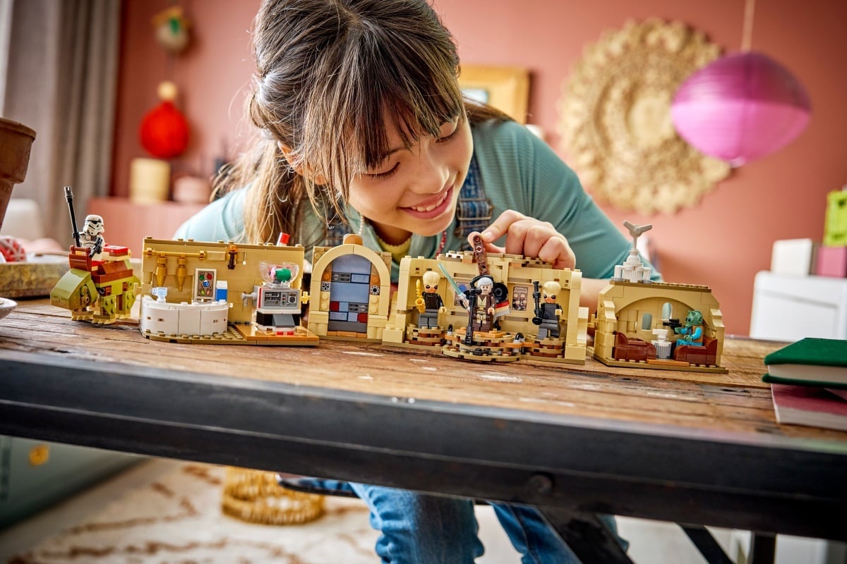 樂高星際大戰Smart Play宇宙擴張!「C-3PO」傳奇演員公布5款新盒組:千年鷹號、陸行艇都入列 樂高星際大戰Smart Play宇宙擴張!「C-3PO」傳奇演員公布5款新盒組:千年鷹號、陸行艇都入列