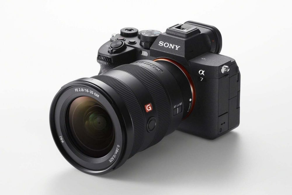 Sony揭曉新一代全片幅相機α7 IV,終於加入可外掀翻轉螢幕、更多旗艦功能