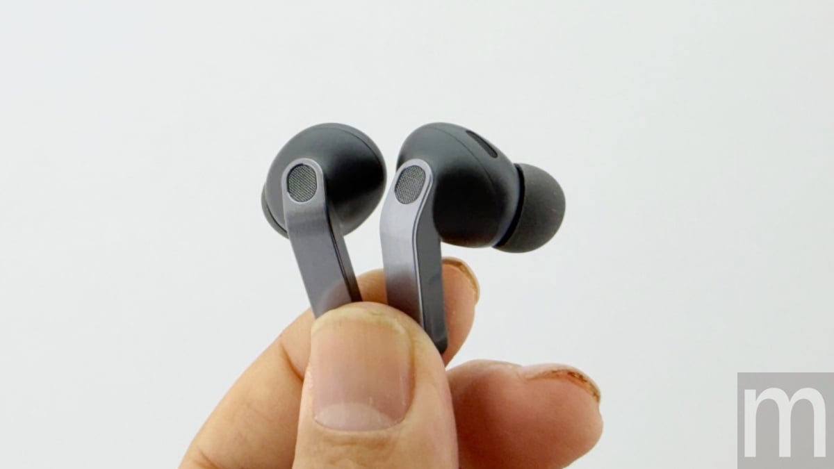 隨身AI語音助理實體化:Galaxy Buds4系列登場,金屬切割外型與頭部動作控制 隨身AI語音助理實體化:Galaxy Buds4系列登場,金屬切割外型與頭部動作控制