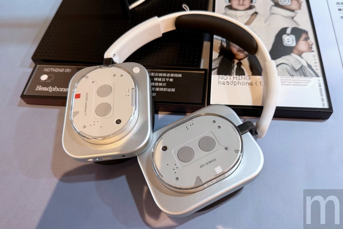 換上Glyph Matrix螢幕設計、升級相機的Nothing Phone (3),與Nothing首款頭戴耳機同步登台 換上Glyph Matrix螢幕設計、升級相機的Nothing Phone (3),與Nothing首款頭戴耳機同步登台