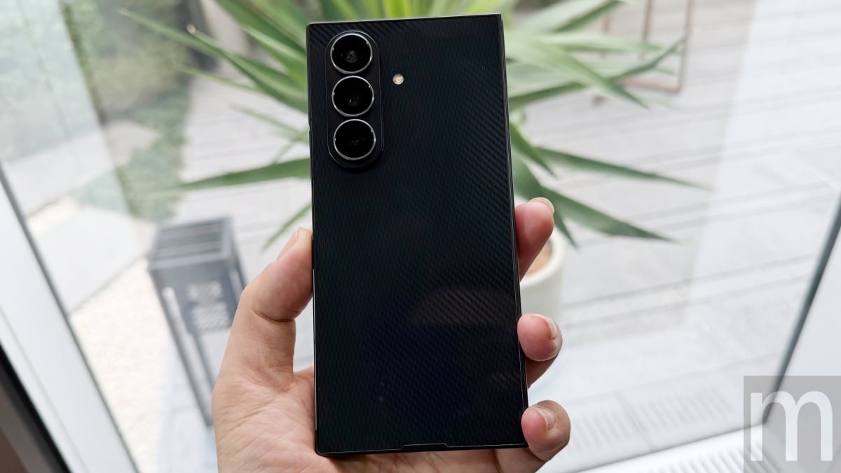 三星首款「三折機」!Galaxy Z TriFold以近9萬元價格登台,變身10吋平板、支援手機端獨立DeX運作 三星首款「三折機」!Galaxy Z TriFold以近9萬元價格登台,變身10吋平板、支援手機端獨立DeX運作