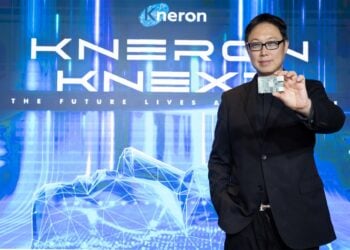 耐能發表全球首款終端Mamba架構NPU，揭曉未來三年產品藍圖、轉型AI基礎建設公司