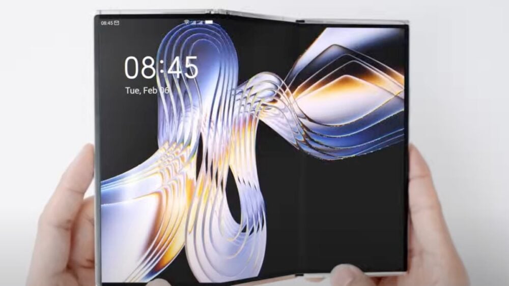 深圳傳音旗下手機品牌TECNO公布其名為PHANTOM ULTIMATE 2的三面凹折螢幕手機