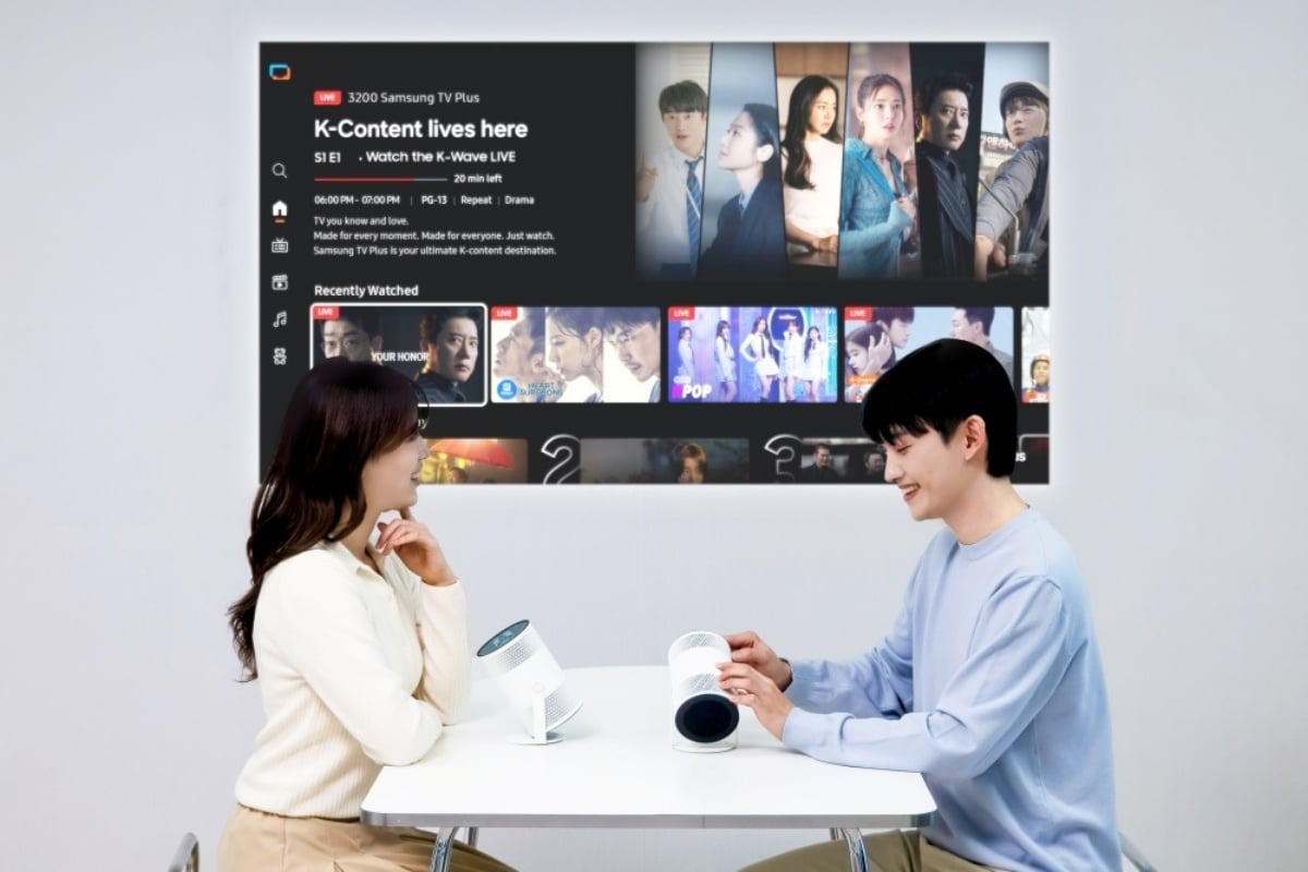 三星發表新款The Freestyle+ AI投影機!亮度翻倍達430 ISO流明,連窗簾、牆角都能精準投影 三星發表新款The Freestyle+ AI投影機!亮度翻倍達430 ISO流明,連窗簾、牆角都能精準投影