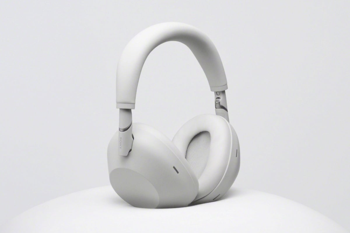 Sony更新旗艦降噪藍牙耳機WH-1000XM6,早期採用的折疊收納設計回歸、聲音體驗升級 Sony更新旗艦降噪藍牙耳機WH-1000XM6,早期採用的折疊收納設計回歸、聲音體驗升級