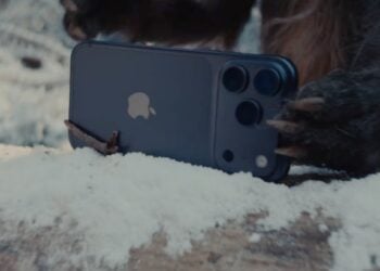 蘋果節慶短片《A Critter Carol》，全程以iPhone 17 Pro拍攝、手工木偶擔綱主角演繹意想不到的友情