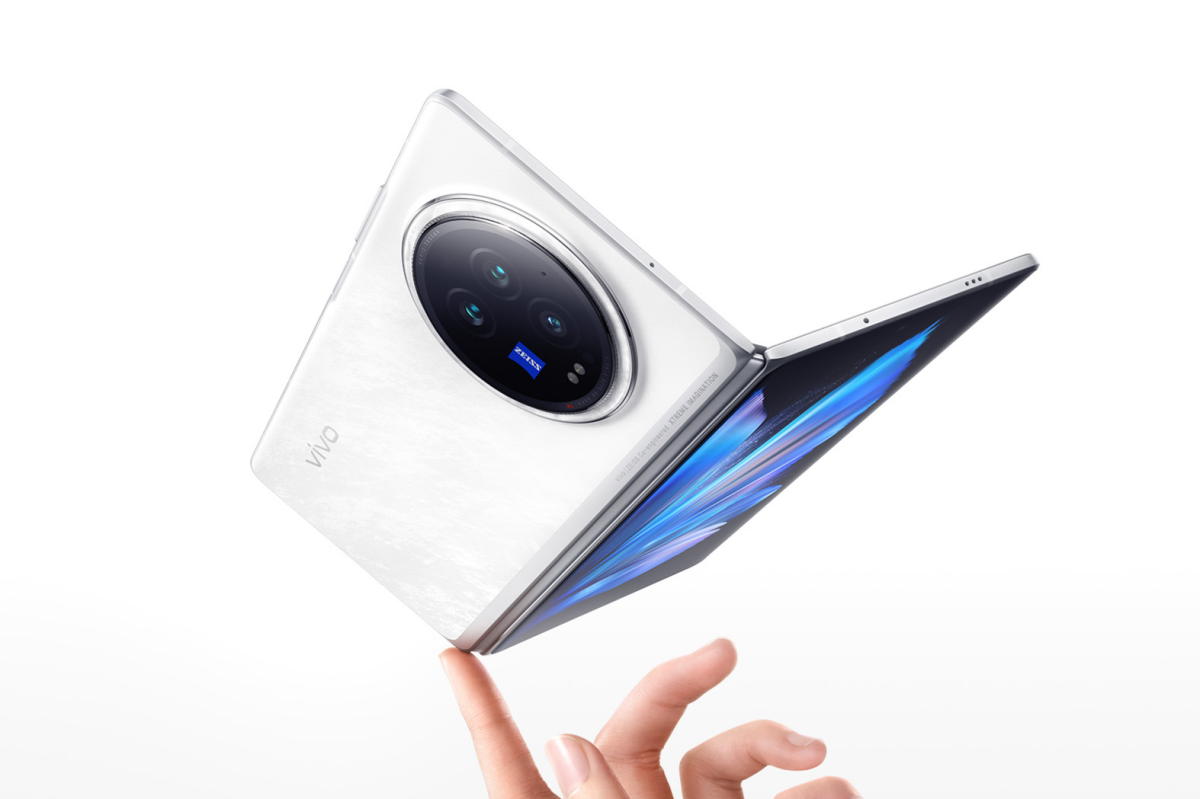 vivo X Fold3系列螢幕可凹折手機揭曉,同步推出vivo TWS4真無線耳機、vivo Pad3 Pro平板 vivo X Fold3系列螢幕可凹折手機揭曉,同步推出vivo TWS4真無線耳機、vivo Pad3 Pro平板