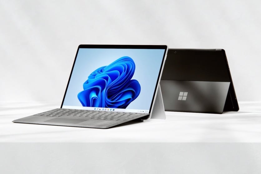 微軟揭曉以Intel EVO規格打造的Surface Pro 8，同步推出更高運算效能的Surface Laptop Studio